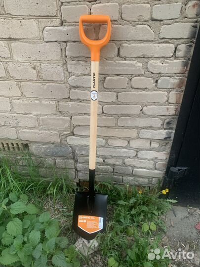 Лопата штыковая Plantic (Fiskars), 116 см