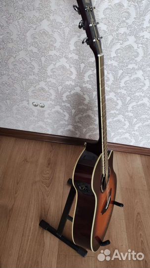 Электроакустическая гитара yamaha