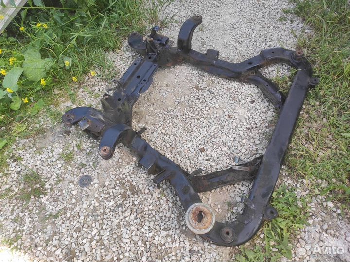 Подрамник передний Opel Vectra B