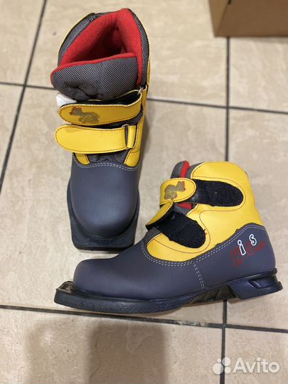 Лыжные ботинки детские Marax 34р