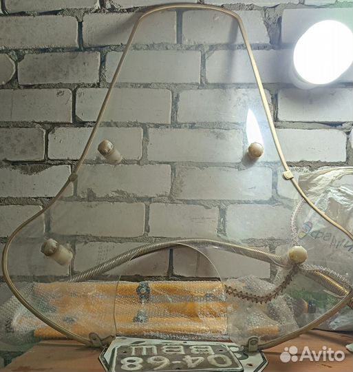 Ветровое стекло на мотоцикл