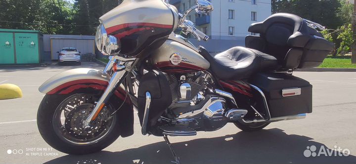 Харлей Давидсон Electra Glide