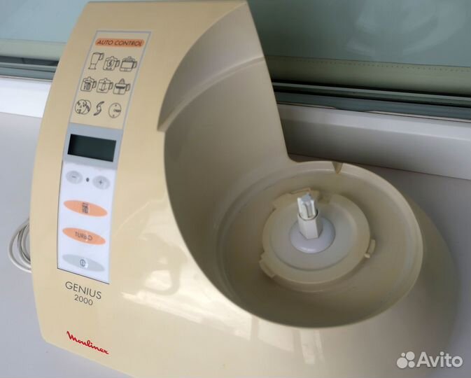 Кухонный комбайн Moulinex Genius 2000