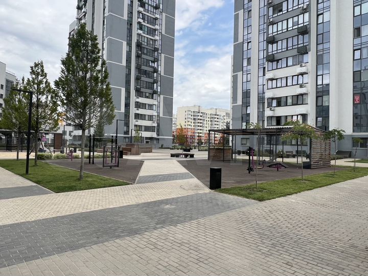 2-к. квартира, 57,7 м², 15/17 эт.