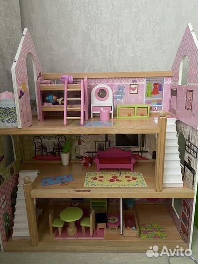 Домик кукольный