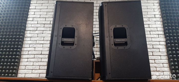 Активные колонки Electro Voice elx115p