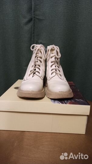 Ботинки женские 39 размер