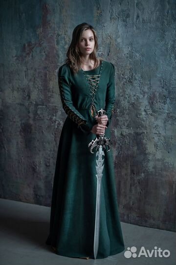 Аренда Историческое средневековое платье