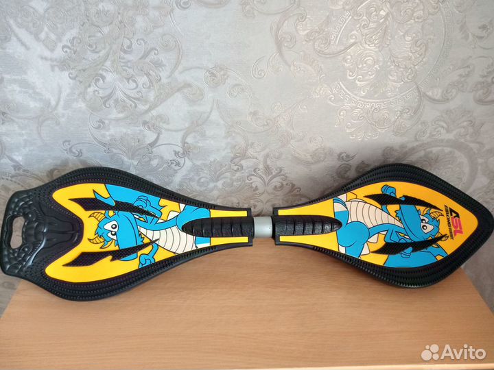 Скейтборд детский (роллерсерф)