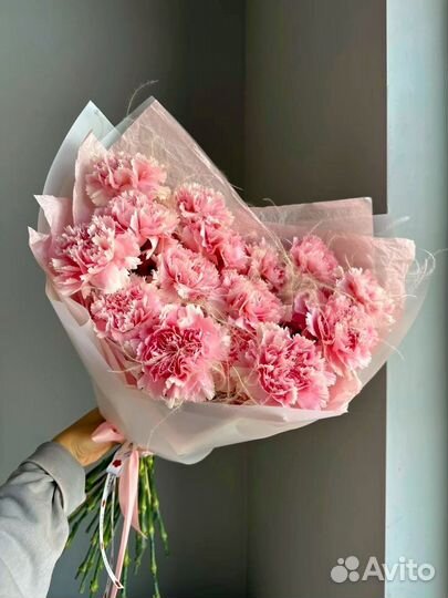 Гвоздики с доставкой