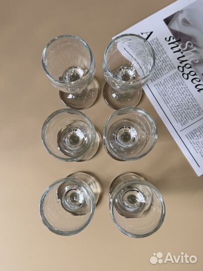 Рюмки / стопки стеклянные на ножке - 6 штук