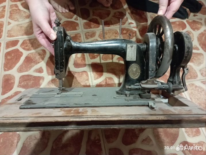 Швейная машинка немецкая