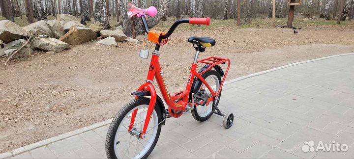 Четырехколесный велосипед стелс 16