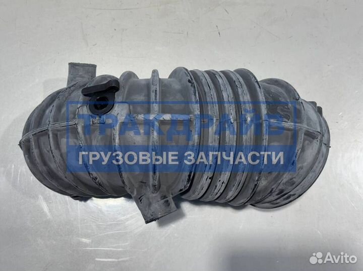 Патрубок от фильтра к турбине Мерсдес Актрос Мп4/5