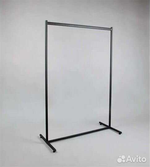 Оборудование для магазина одежды