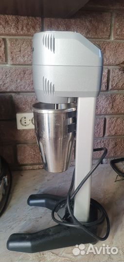 Миксер для молочных коктелей Масар