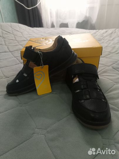 Сандали новые 33р