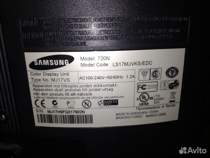 Монитор Samsung