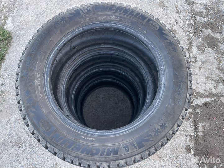 Michelin Latitude X-Ice North 3 215/55 R16 97T