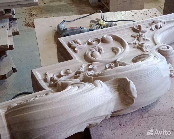 Столб заходной для лестницы ясень