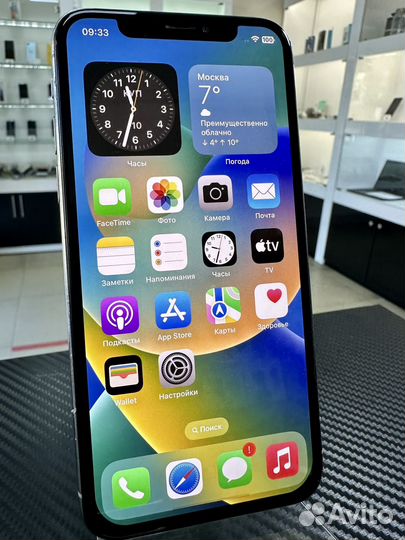 iPhone X, 64 ГБ