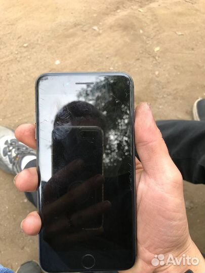 iPhone 8 Plus, 64 ГБ