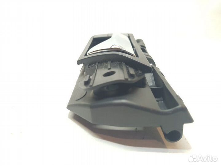 Ручка двери внутренняя передняя левая