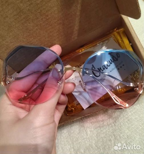 Солнцезащитные очки