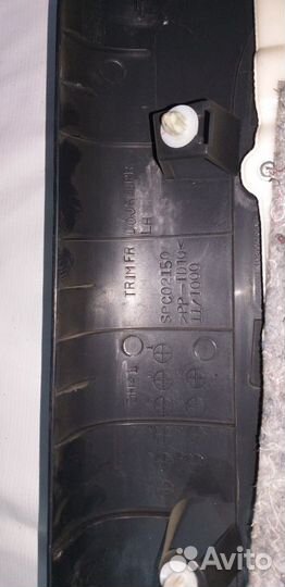 Обшивка двери левая передняя Mitsubishi Lancer 10