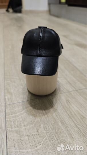 Бейсболка кожаная