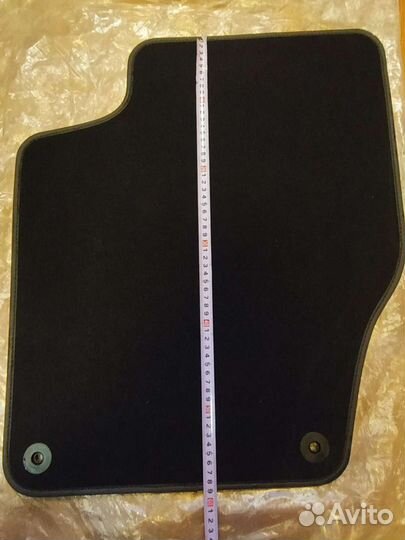 Автомобильные коврики текстильные