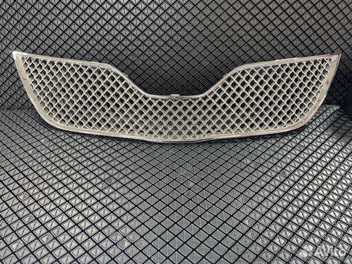 Решётка хромированная (брак) Toyota Camry V40 2009