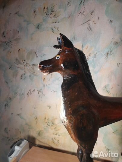 Лошадь интерьерная