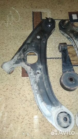 Продам рычаги на хендай гетц