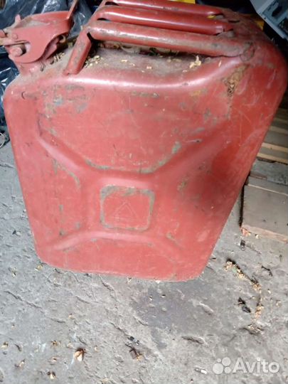 Канистра металлическая