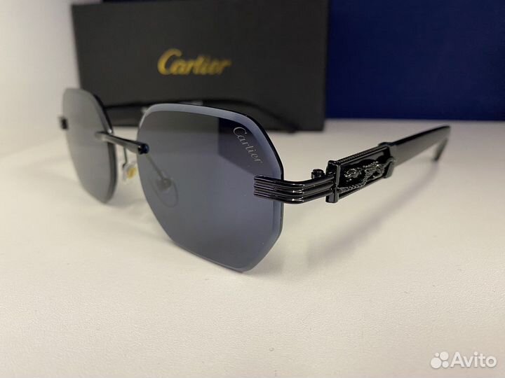 Солнцезащитные очки Cartier