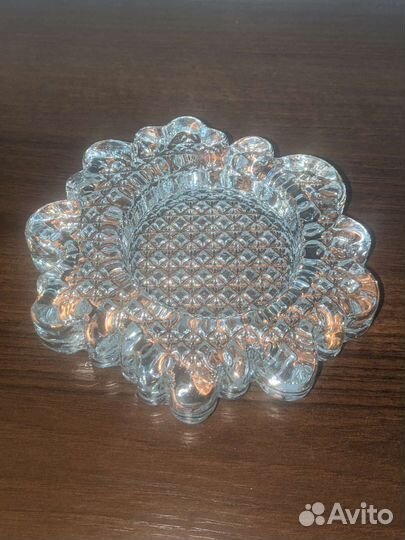 Пепельница, вазы, стаканы