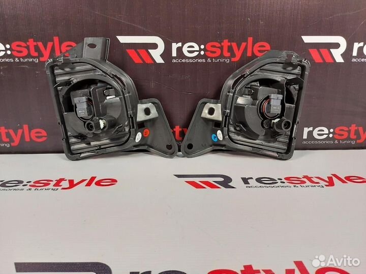 Туманки Toyota Hiace 200 3м S1649