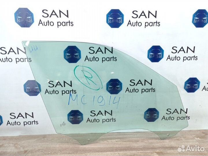 Стекло двери переднее правое Bmw X5 E70 N62B48