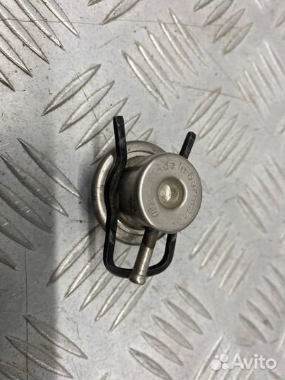 Б/У Регулятор давления топлива Audi A6 С5 ALF 2.4