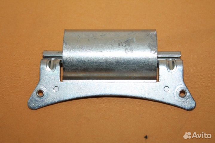 Завес (петля) люка Smeg lsta 127. 4096