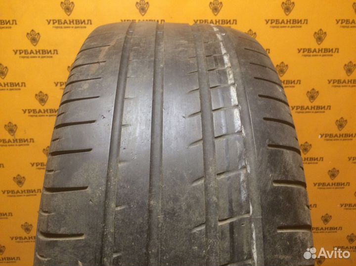 Pirelli P Zero Rosso 235/45 R17