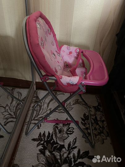 Игрушечный стул для кормления