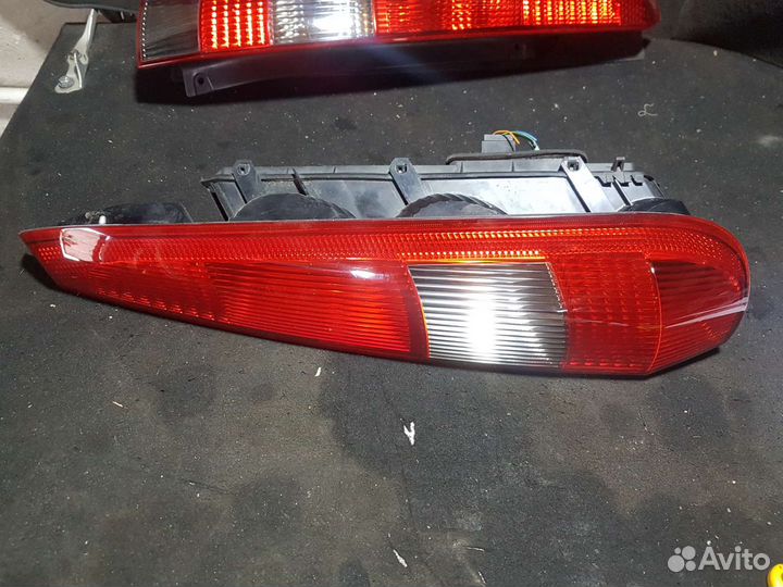 Фонарь задний ford fiesta 2002-2005г