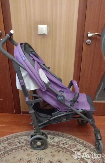 Chicco / Коляска-трость детская прогулочная