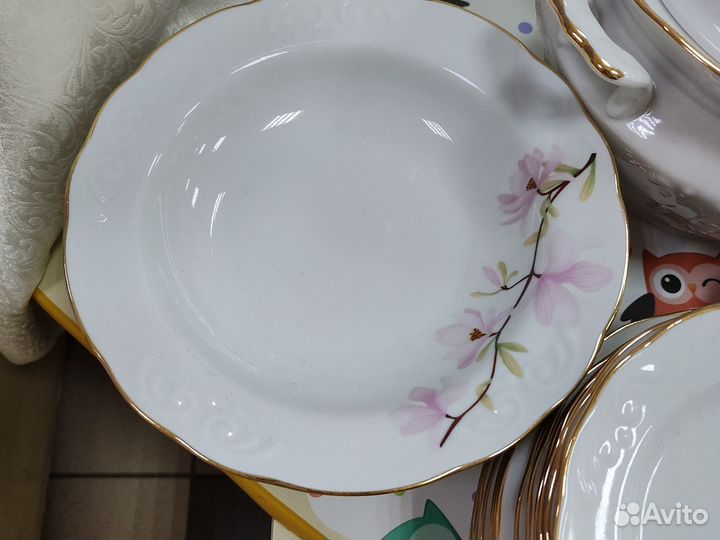 Набор столовой посуды на 6 персон