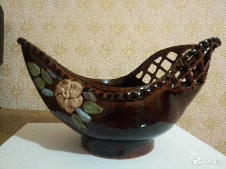 Конфетница (фруктовница)