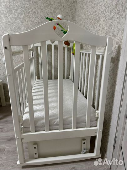 Детская кроватка
