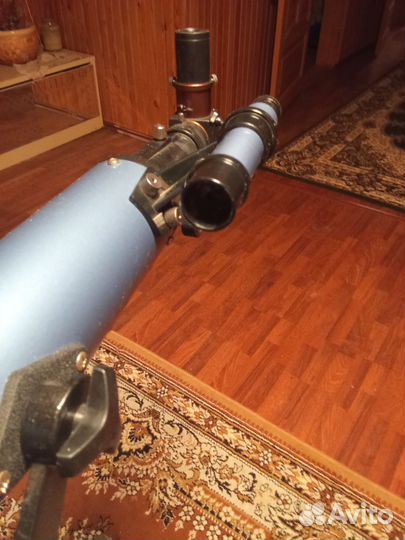 Телескоп на триноге