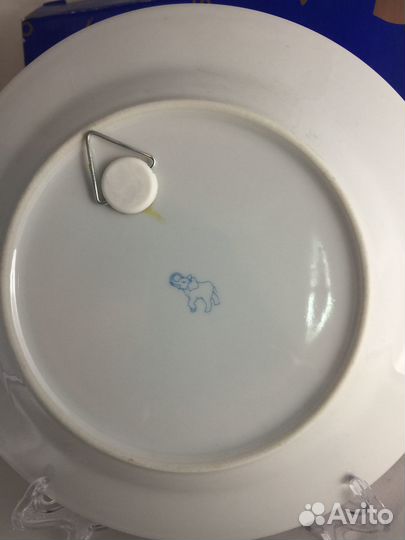 Декоративная настенная красивая тарелка 